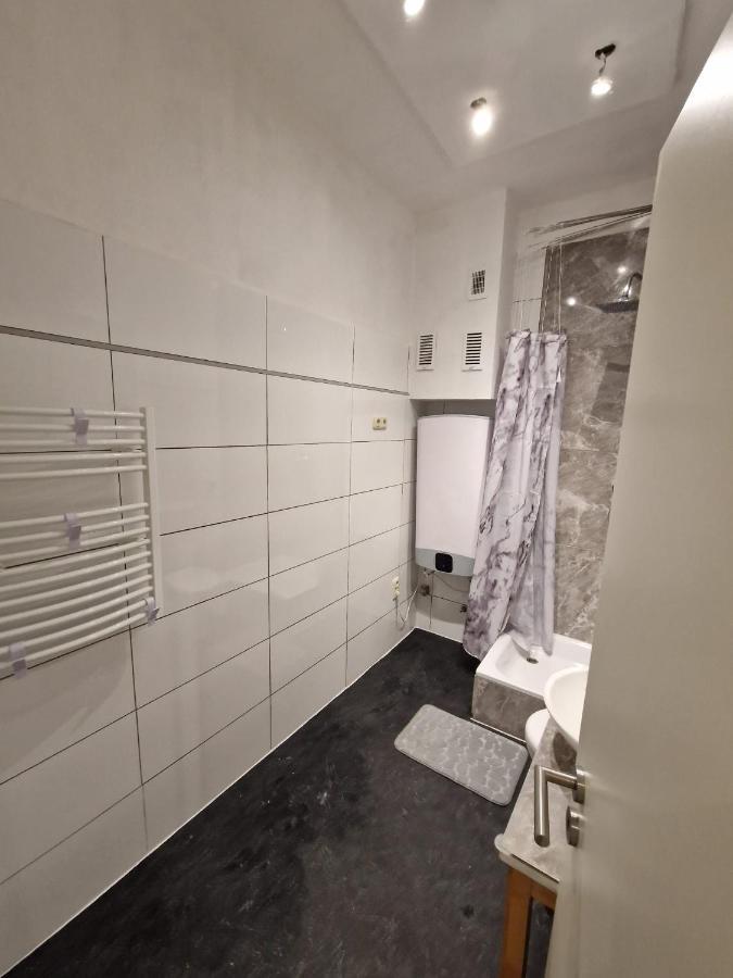 Zentral Duisburg Appartement Buitenkant foto